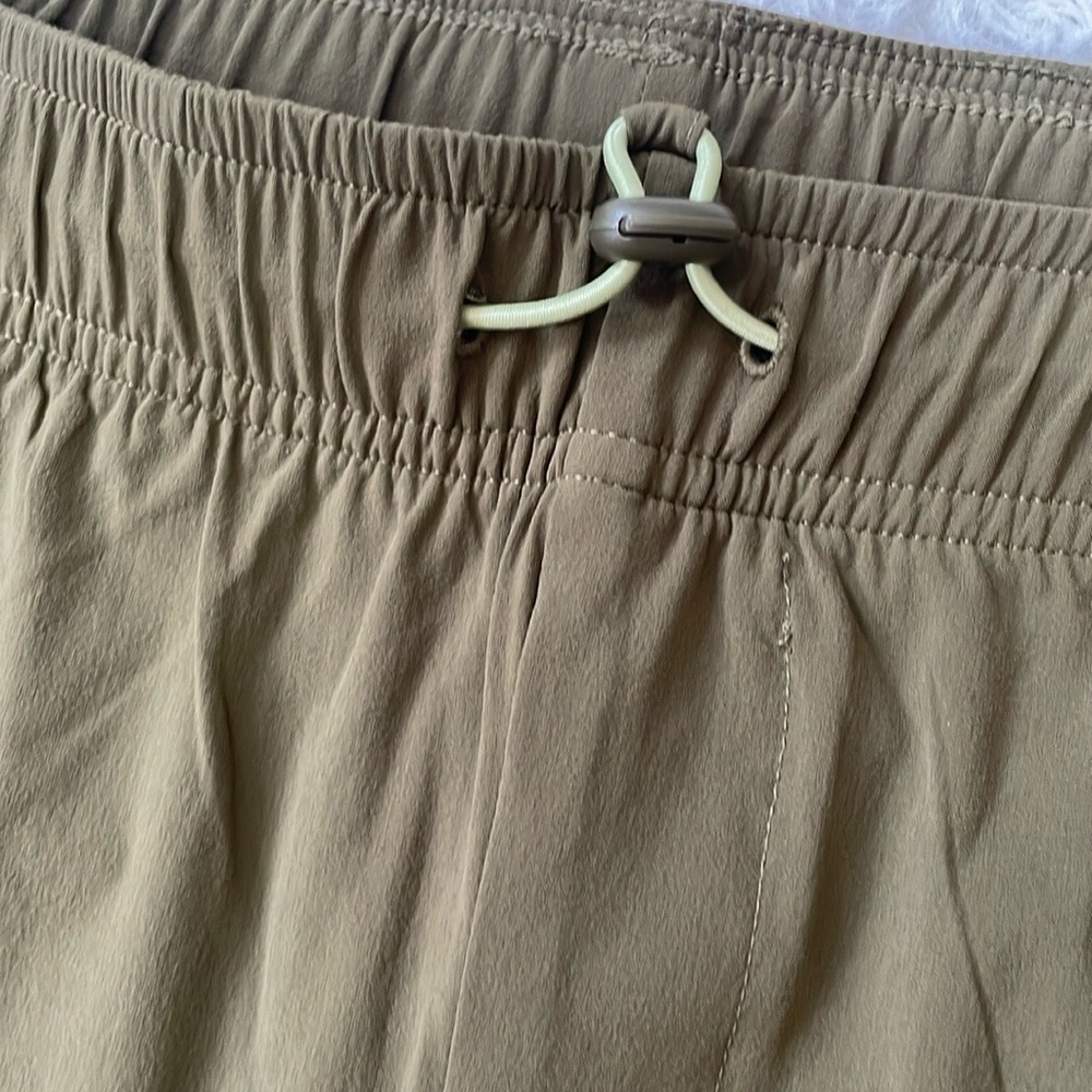 Outdoor Voices green Performance pants for men